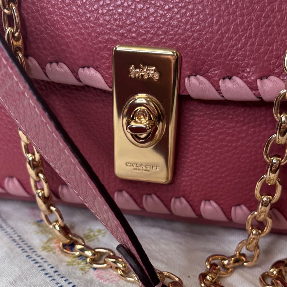 NWT Coach Lane shoulder bag in gold shell pink pebble leather purse - Picture 3 of 7